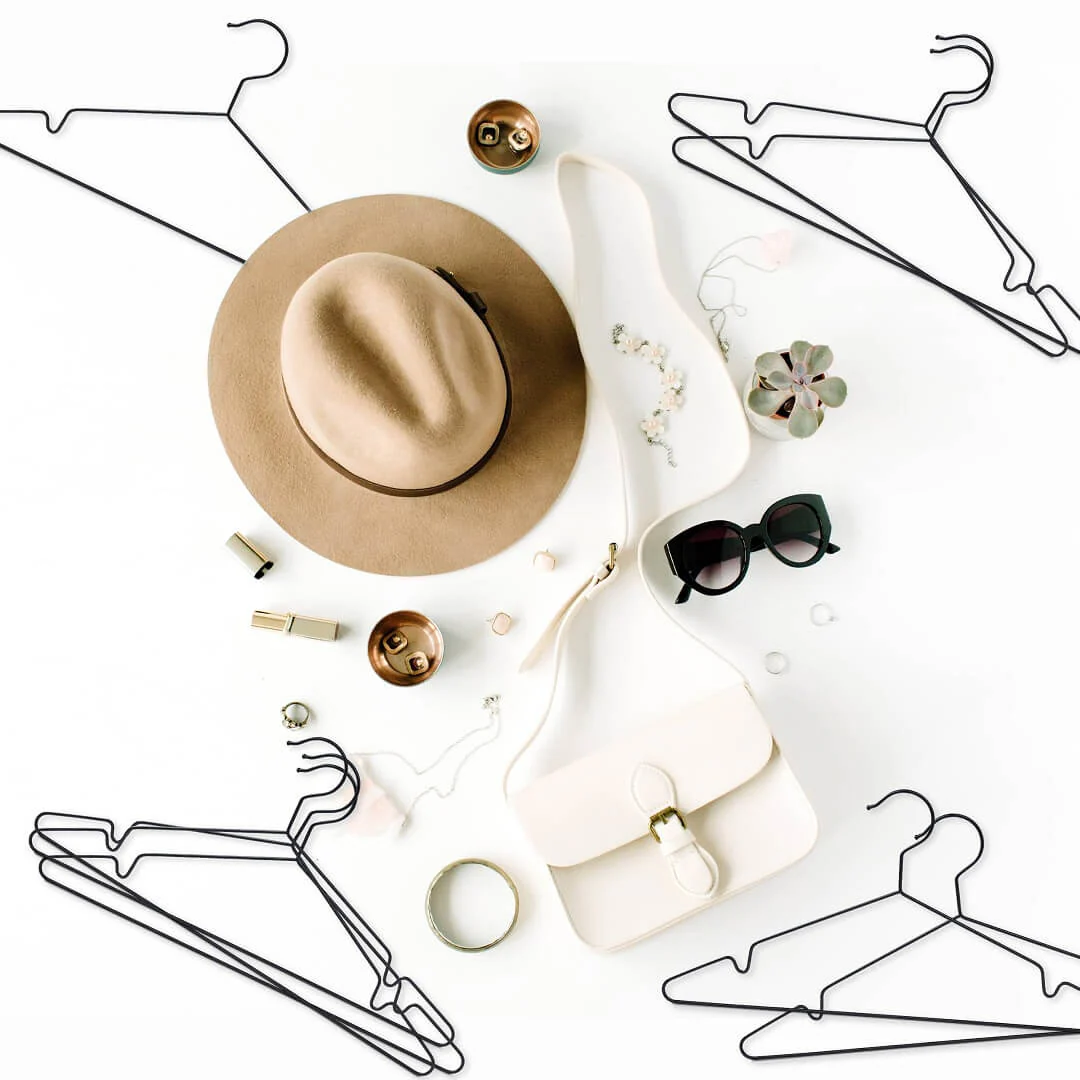 Black metal hanger – For clothes - Image 3